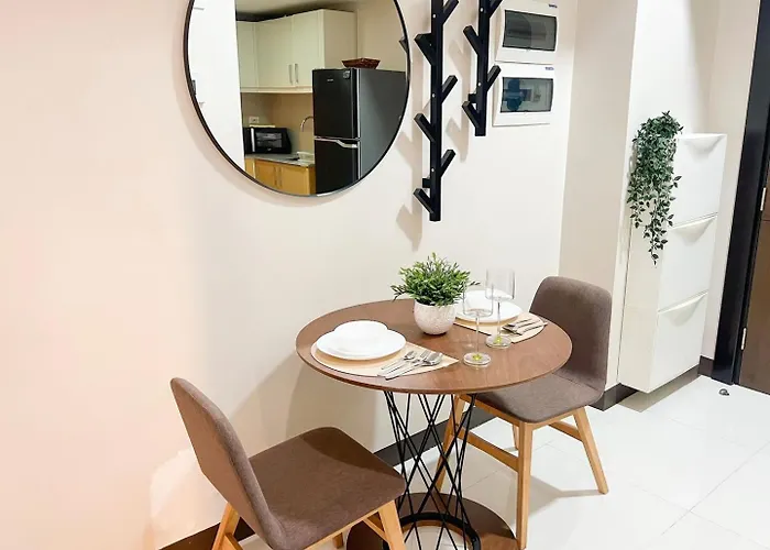 Holiday home Stylish 1br In Bgc Uptown & Mitsukoshi #upt126d Manila