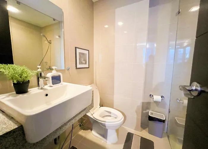 Stylish 1br In Bgc Uptown & Mitsukoshi #upt126d *